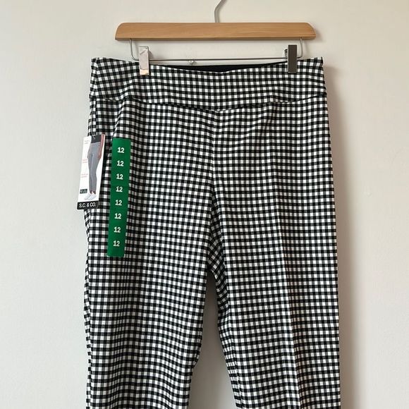 Women's Black and White Checkered Pants - Picture 3 of 10